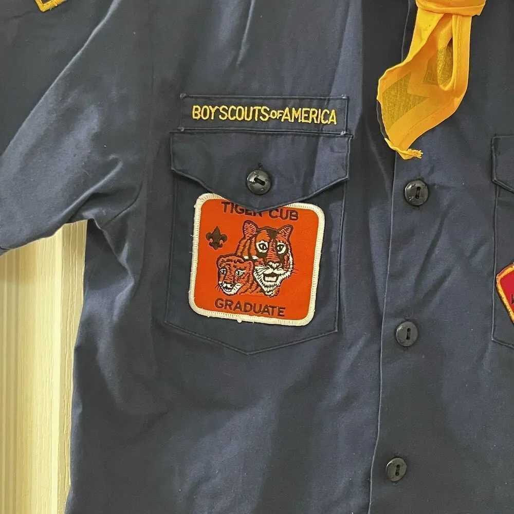 Boy Scouts of America Button Up Blue Uniform Top Patches Neckerchief Boys Size L